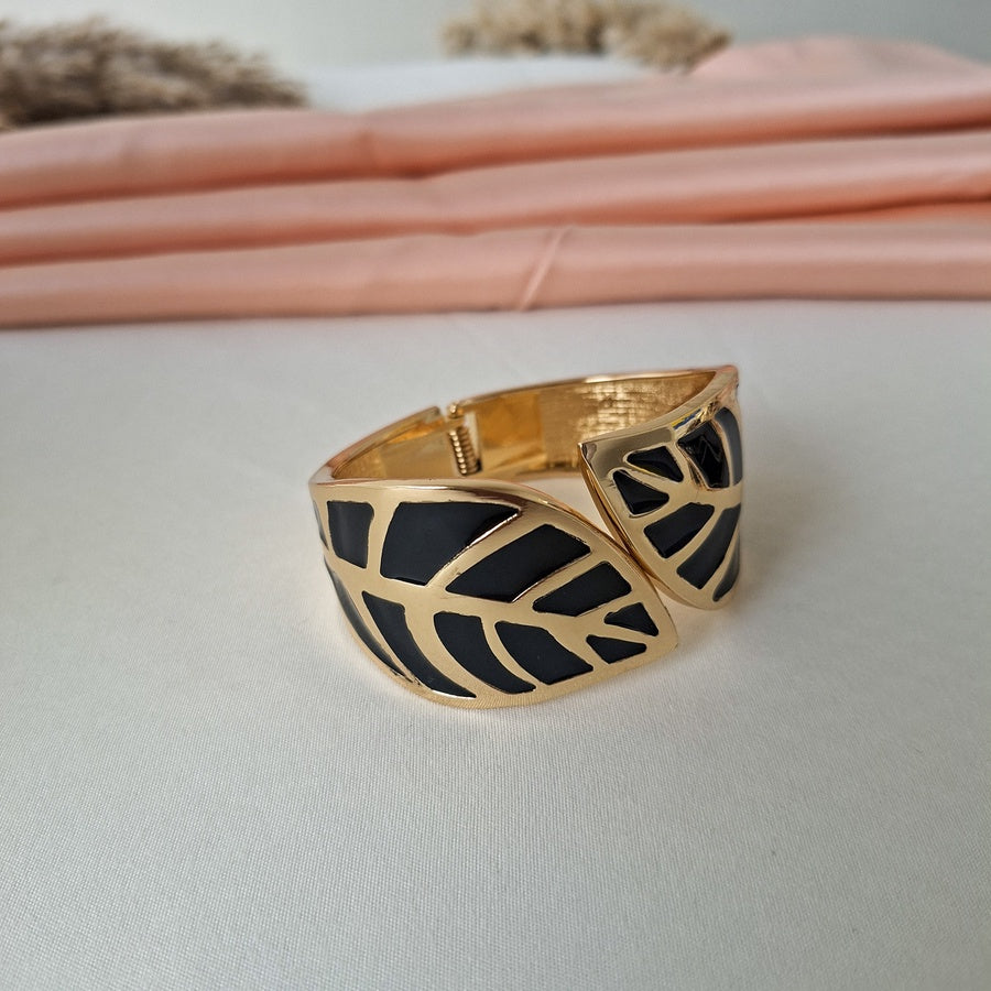 Black Leaf Bangle