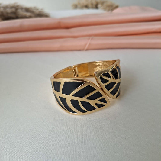 Black Leaf Bangle